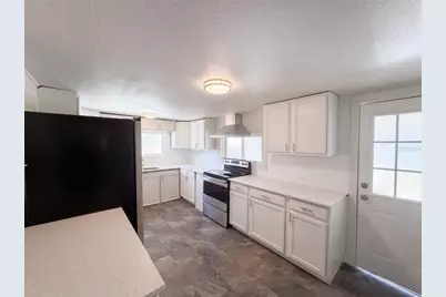 335 E Hoffman Street, Lake Alfred, FL 33850 - Photo 5