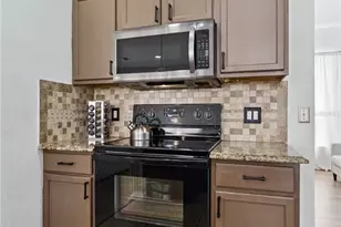 233 Tower View Dr E, Haines City, FL 33844 - Photo 9