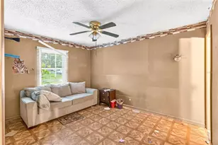 8545 Gold Ridge Cir, Tampa, FL 33619 - Photo 17