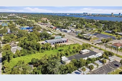 828 Ridgewood Avenue, Holly Hill, FL 32117 - Photo 11