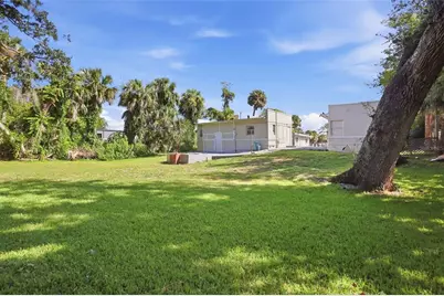 828 Ridgewood Avenue, Holly Hill, FL 32117 - Photo 15