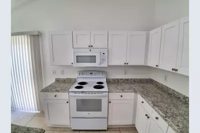2835 Palm Isle Way, Orlando, FL 32829 - Photo 5