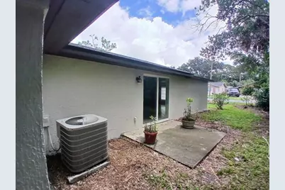 1001 Santa Barbara Drive, Sanford, FL 32773 - Photo 5