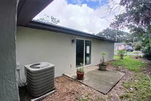 1001 Santa Barbara Dr, Sanford, FL 32773 - Photo 5