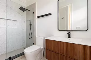 9343 Tibet Pointe Cir, Windermere, FL 34786 - Photo 45