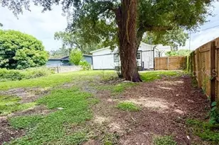 2215 Vine St, Orlando, FL 32806 - Photo 29
