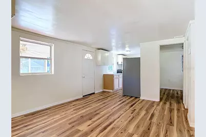 318 S Massachusetts Avenue, Deland, FL 32724 - Photo 5
