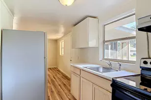 318 S Massachusetts Ave, Deland, FL 32724 - Photo 11
