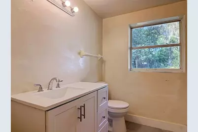 318 S Massachusetts Avenue, Deland, FL 32724 - Photo 17
