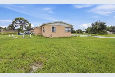 2410 Myrtle Avenue, Mims, FL 32754 - Photo 7