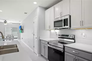 6943 Wilson Pasture Ave, Groveland, FL 34736 - Photo 13