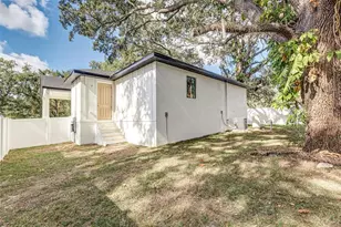 7907 N Greenwood Ave, Tampa, FL 33604 - Photo 27