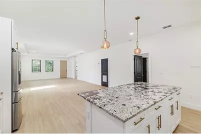 7907 N Greenwood Avenue, Tampa, FL 33604 - Photo 11