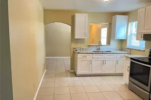 300 Campus View Dr, Orlando, FL 32810 - Photo 3