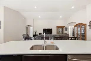 2447 Matterhorn Trl, Davenport, FL 33837 - Photo 11