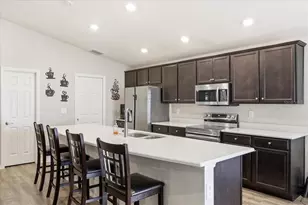 2447 Matterhorn Trl, Davenport, FL 33837 - Photo 9