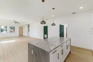 7901 N Greenwood Ave, Tampa, FL 33604 - Photo 9
