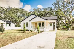7901 N Greenwood Ave, Tampa, FL 33604 - Photo 1