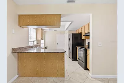 9006 Dixiana Villa Circle, Tampa, FL 33635 - Photo 11