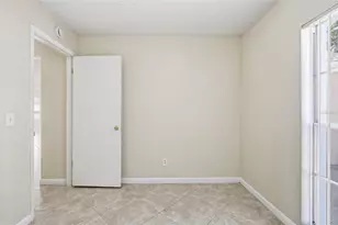 9006 Dixiana Villa Cir, Tampa, FL 33635 - Photo 21