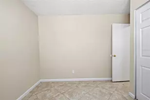 9006 Dixiana Villa Cir, Tampa, FL 33635 - Photo 23