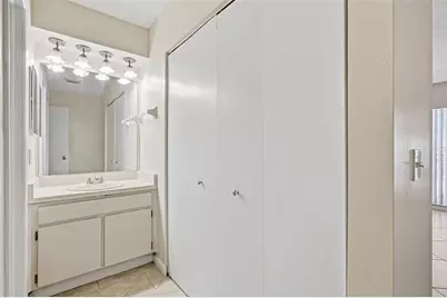 9006 Dixiana Villa Circle, Tampa, FL 33635 - Photo 27