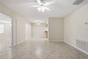 9006 Dixiana Villa Cir, Tampa, FL 33635 - Photo 7