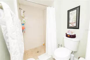 106 Red Rose Cir, Orlando, FL 32835 - Photo 19