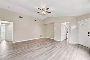9910 Dean Cove Ln, Orlando, FL 32825 - Photo 7