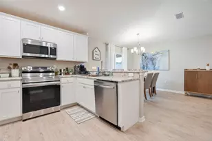 1094 Tropea Ln, Auburndale, FL 33823 - Photo 9