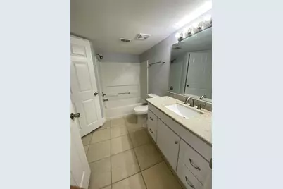 5124 Park Central Drive #513, Orlando, FL 32839 - Photo 13