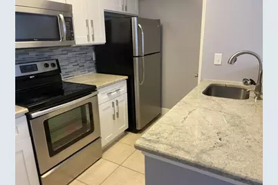 5124 Park Central Drive #513, Orlando, FL 32839 - Photo 3
