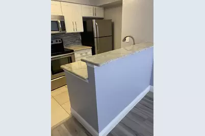 5124 Park Central Drive #513, Orlando, FL 32839 - Photo 5