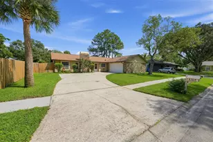 4165 Rolling Springs Dr, Tampa, FL 33624 - Photo 3