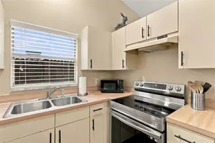 9338 Chandon Dr, Orlando, FL 32825 - Photo 7