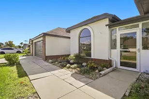 2358 Oldfield Dr, Orlando, FL 32837 - Photo 11