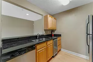 2025 Dixie Belle Dr, Orlando, FL 32812 - Photo 7