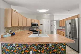 107 Mediterranean Ct, Kissimmee, FL 34758 - Photo 5