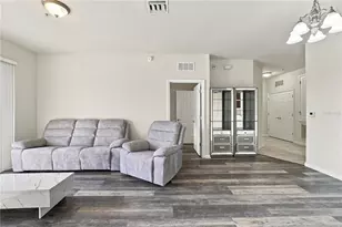 3338 Robert Trent Jones Dr, Orlando, FL 32835 - Photo 7
