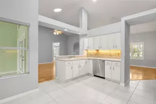 13560 Dornoch Dr, Orlando, FL 32828 - Photo 9