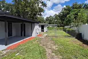 1810 E Carol Dr, Plant City, FL 33563 - Photo 21