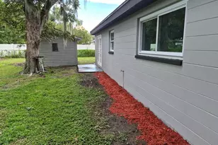 1810 E Carol Dr, Plant City, FL 33563 - Photo 23