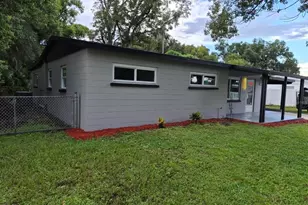 1810 E Carol Dr, Plant City, FL 33563 - Photo 3