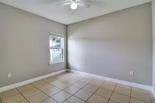 528 Finch Ln, Poinciana, FL 34759 - Photo 15