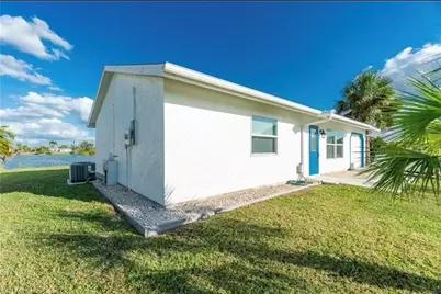 5208 Chaves Circle, Port Charlotte, FL 33948 - Photo 9