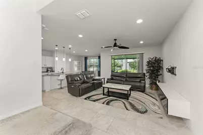 2631 E Lake Pointe Drive, Kissimmee, FL 34744 - Photo 5