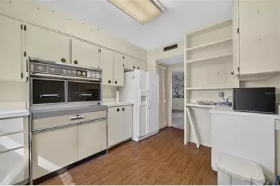 100 S Interlachen Avenue #401, Winter Park, FL 32789 - Photo 9