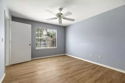 7300 Westpointe Boulevard #725, Orlando, FL 32835 - Photo 17