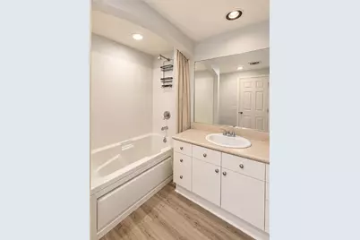 322 E Central Boulevard #1109, Orlando, FL 32801 - Photo 17