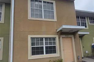 302 Cervantes Dr, Kissimmee, FL 34743 - Photo 1
